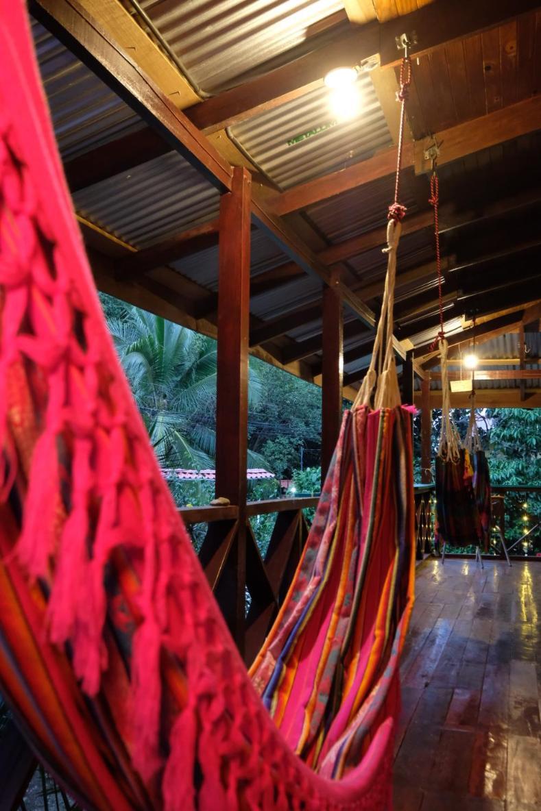 Casa Aldirica Hotell Cahuita Eksteriør bilde